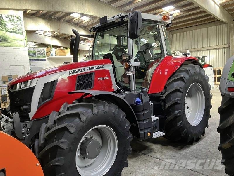 Massey Ferguson 7S.210 DYNA-VT EXCLUSIVE Ciągniki rolnicze