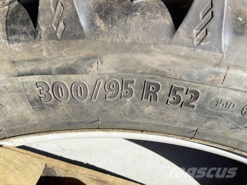 Massey Ferguson KLEBER 270/95 R38 & 300/95 R52 Reifen