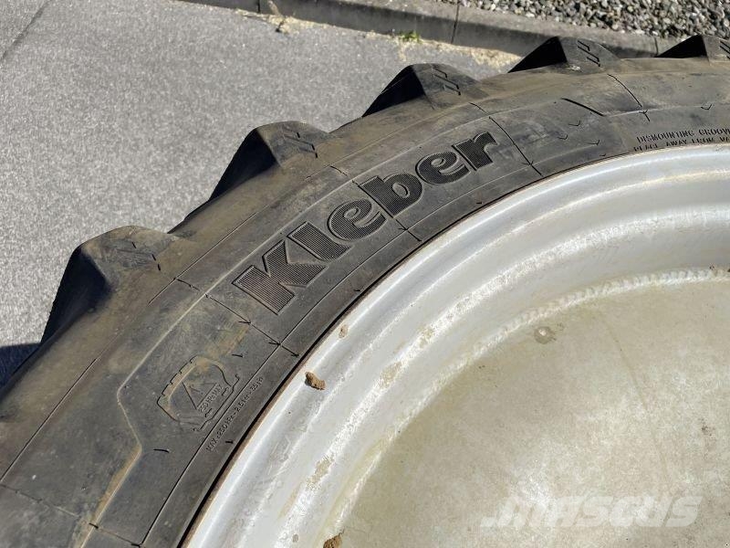 Massey Ferguson KLEBER 270/95 R38 & 300/95 R52 Reifen