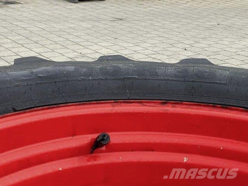 Michelin 480/70R28/480/70R38 Gume, točkovi i felne