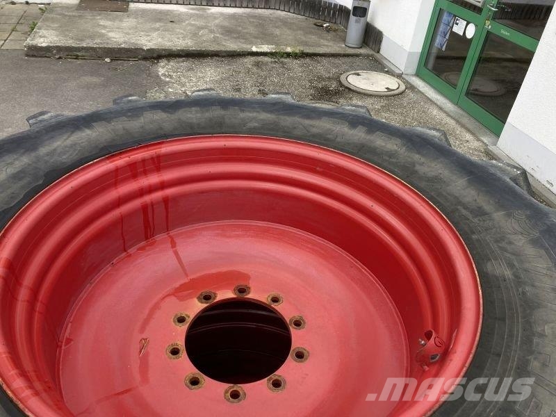 Michelin 650/75 R38 Banden, wielen en velgen