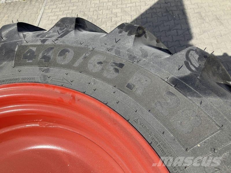 Michelin KRS 440/65 R28 + 540/65 R38 Gume, točkovi i felne