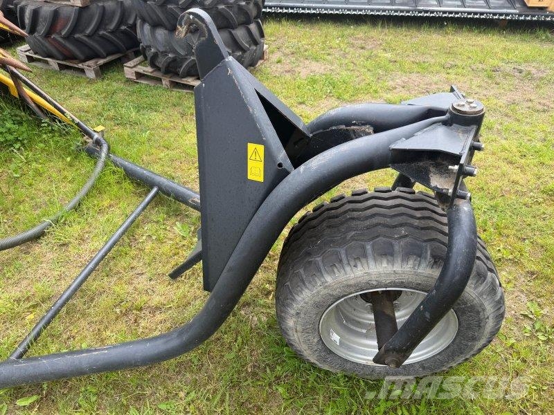 New Holland 490 FIE Kombajnove hlavice
