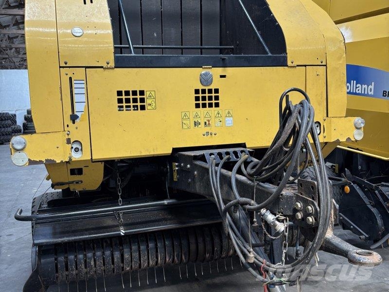 New Holland BR 7070 RC Rundbalspressar