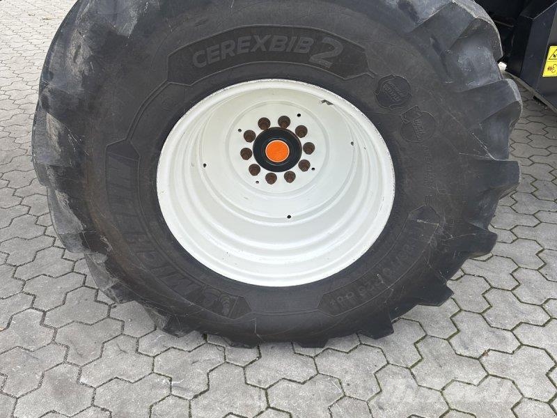New Holland CR 8.80 ST5 Raupe حصادات