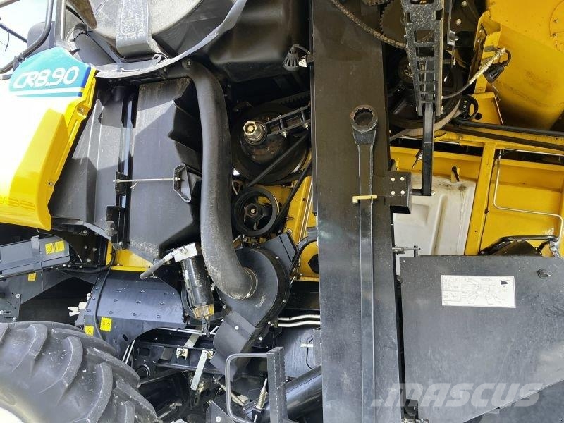 New Holland CR 8.90 + V 930 聯合收穫機