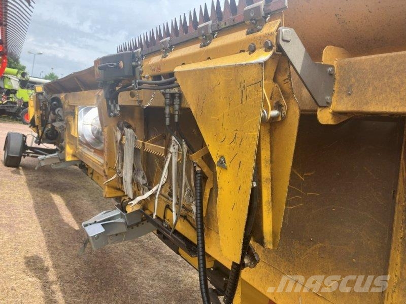 New Holland CR 9.80 حصادات