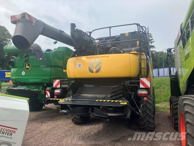 New Holland CR 9.80 حصادات