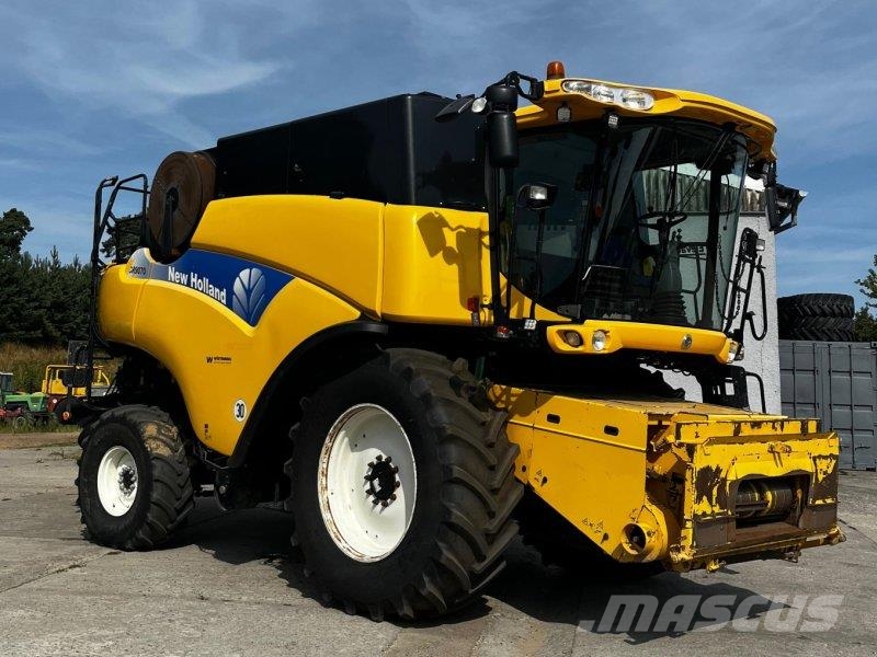New Holland CR 9070 ELEV Maaidorsmachines