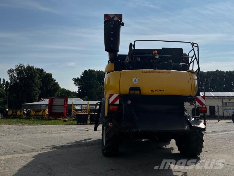 New Holland CR 9070 ELEV Maaidorsmachines