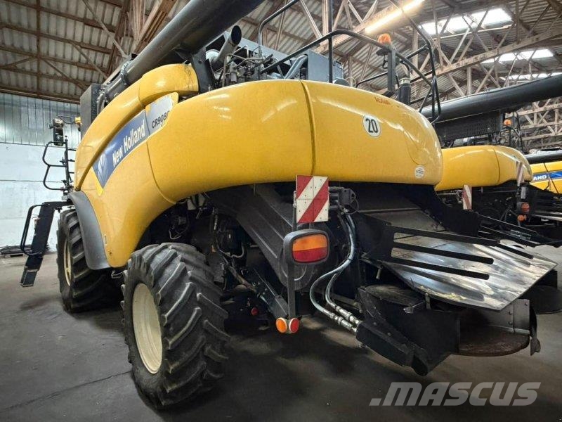 New Holland CR 9080 Mähdrescher