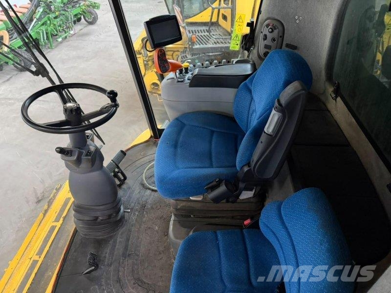 New Holland CR 9080 Mähdrescher