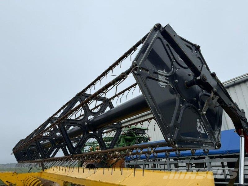 New Holland CR 9080 Mähdrescher