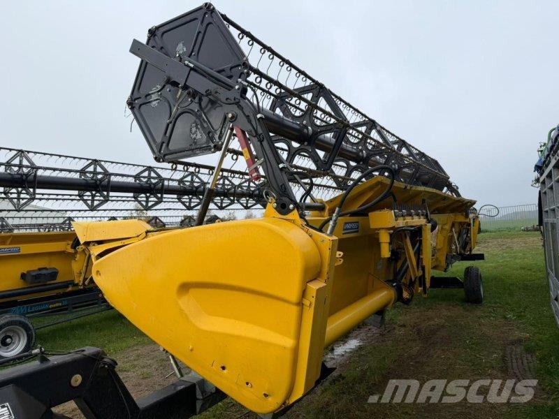New Holland CR 9080 Mähdrescher