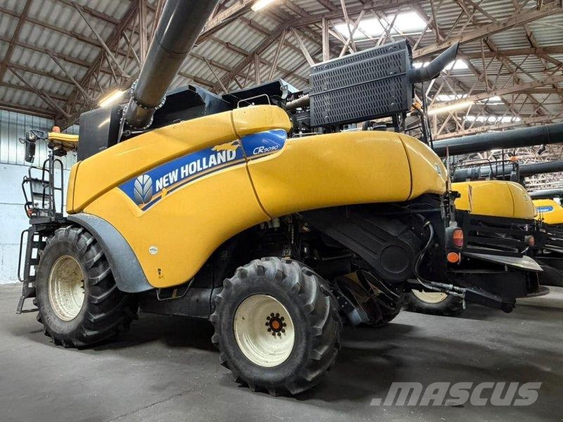 New Holland CR 9090 Mähdrescher