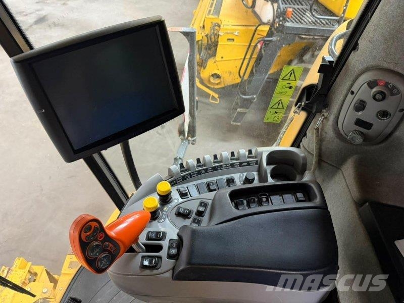 New Holland CR 9090 Mähdrescher
