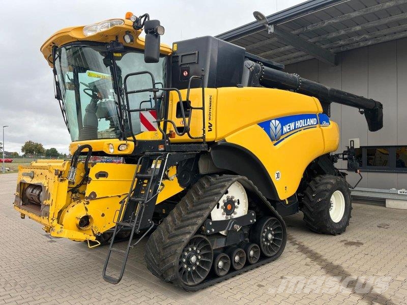 New Holland CR 9090 SCR Combine harvesters