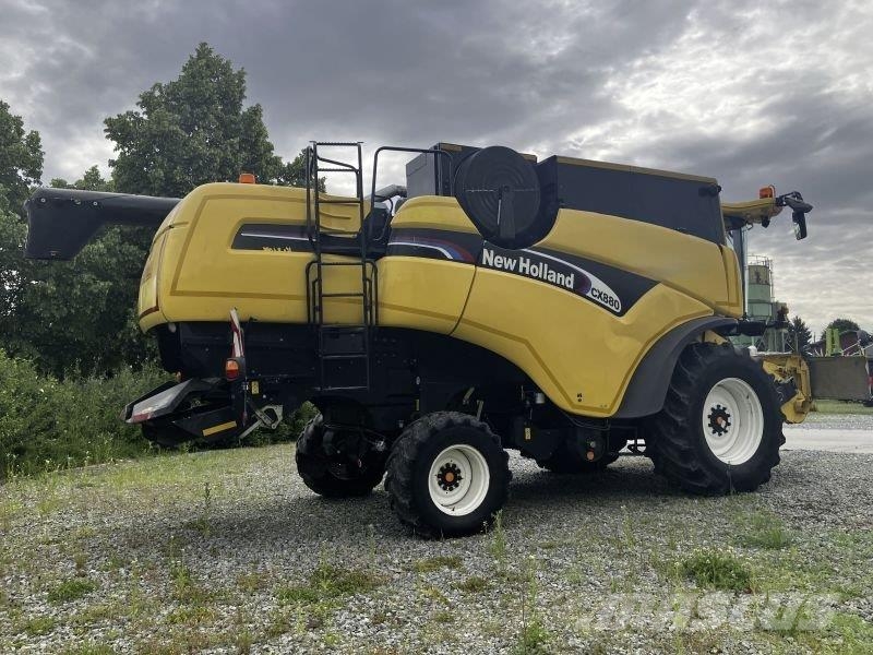New Holland CX 880 حصادات