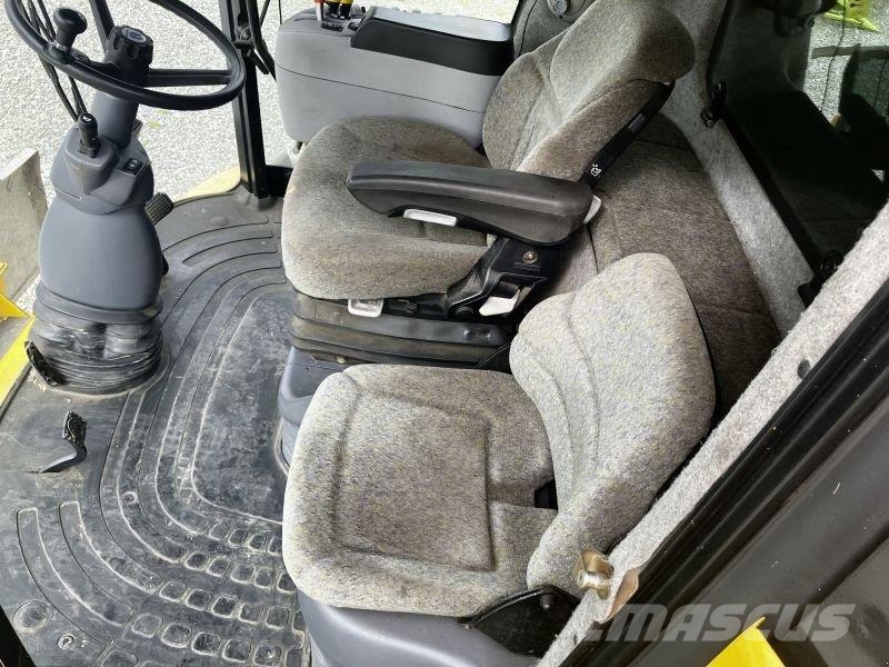 New Holland CX 880 حصادات