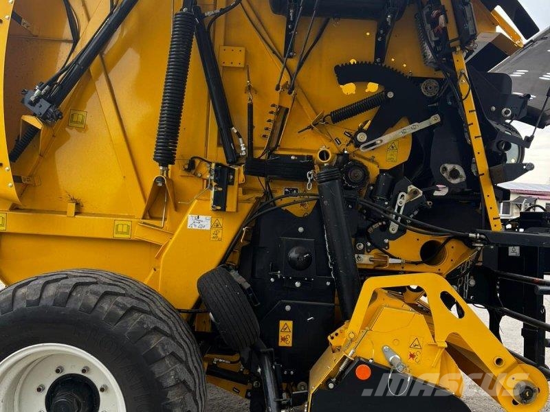 New Holland Roll-Belt 180 Rundballenpressen