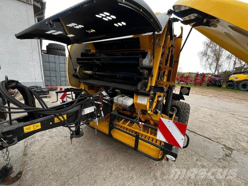 New Holland Roll-Belt 180 Rundballenpressen