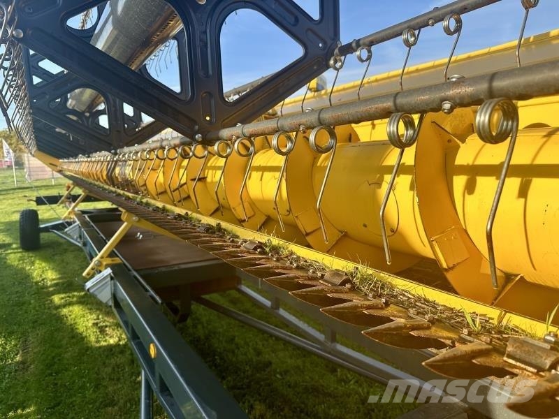 New Holland Schneidwerk 10,70 m Glave hederi za kombajne