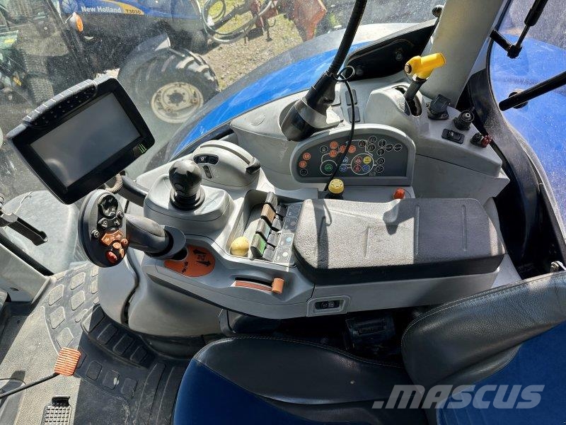 New Holland T 7.190 Трактори