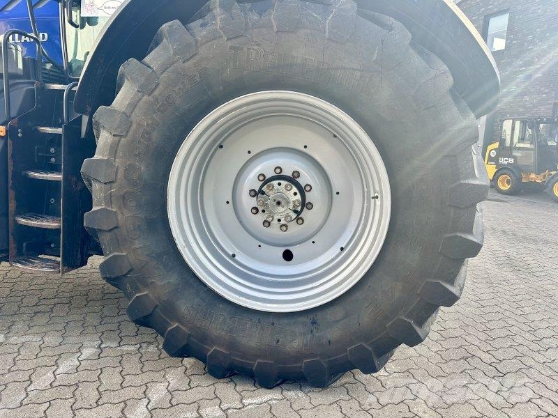 New Holland T 7.270 AC Traktori