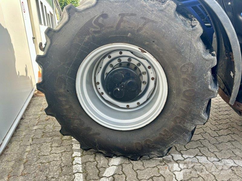 New Holland T 7.270 AC Traktori