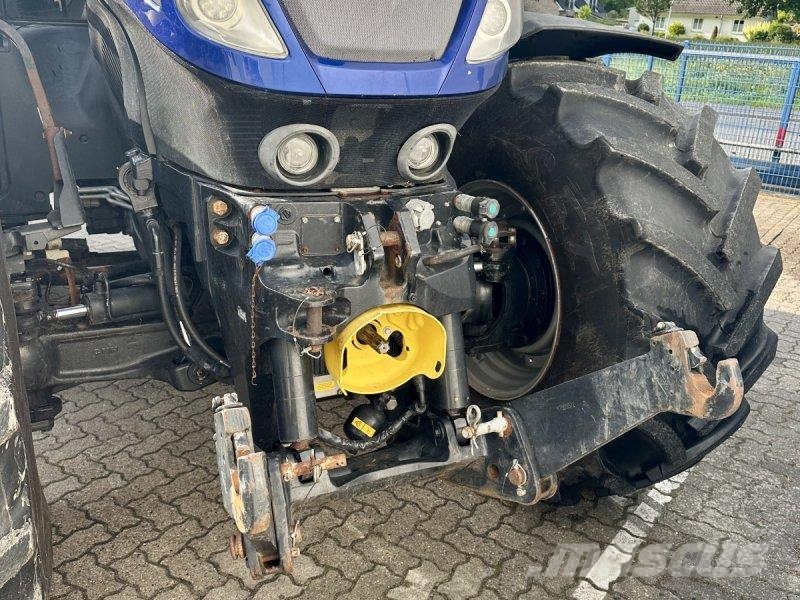 New Holland T 7.270 AC Traktori
