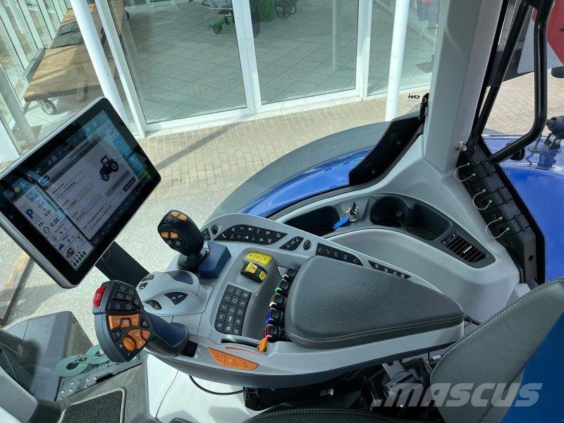 New Holland T 7.270 AC Traktori