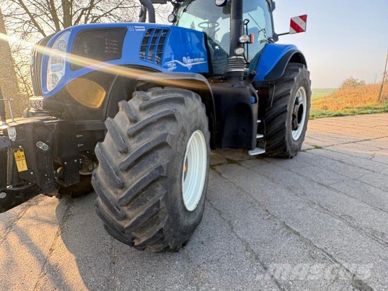 New Holland T8.435 AC Tractors