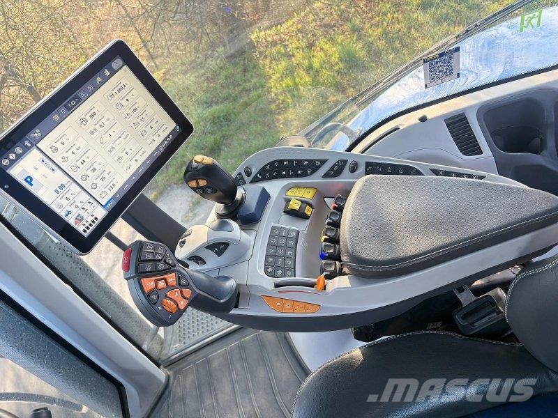 New Holland T8.435 AC Tractors