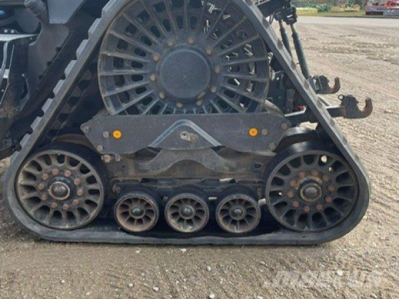 New Holland T8.435 AC Smarttrax Tractors