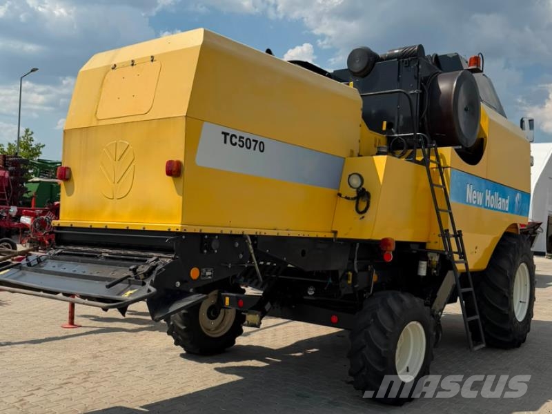 New Holland TC 5070 Cosechadoras combinadas