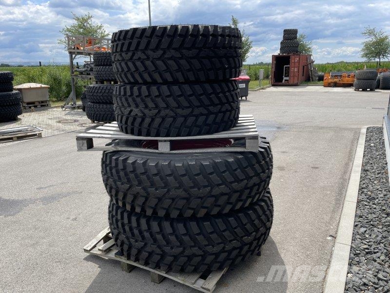 Nokian 460/65 R24 & 480/80 R34 Banden, wielen en velgen