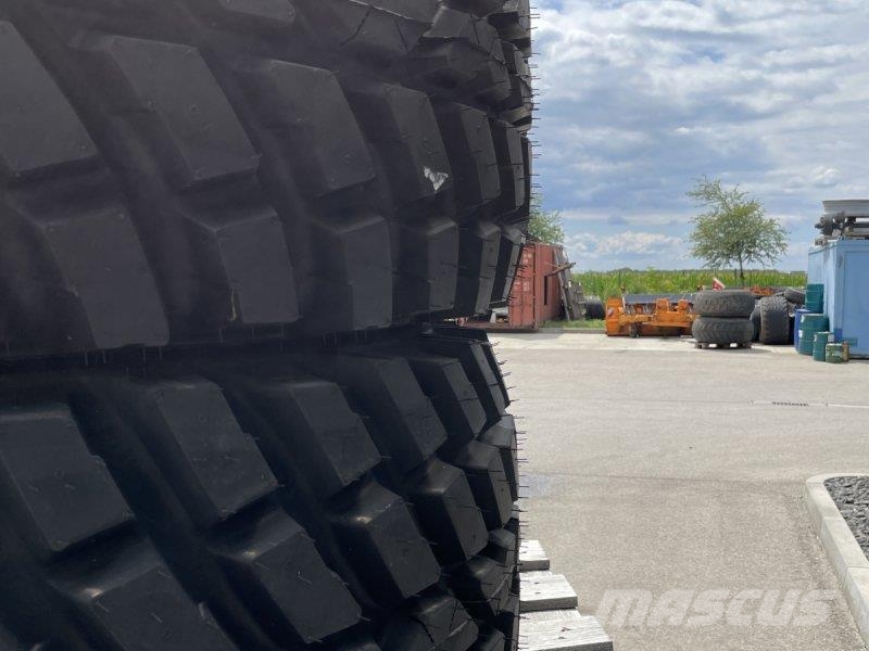 Nokian 460/65 R24 & 480/80 R34 Banden, wielen en velgen