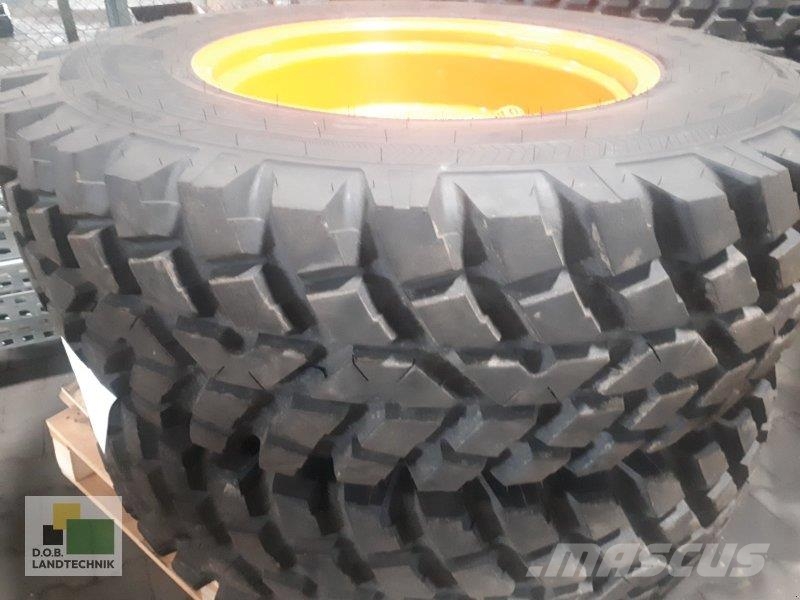 Nokian Kompletträder 400/85 R24 und 480/80 R34 Banden, wielen en velgen