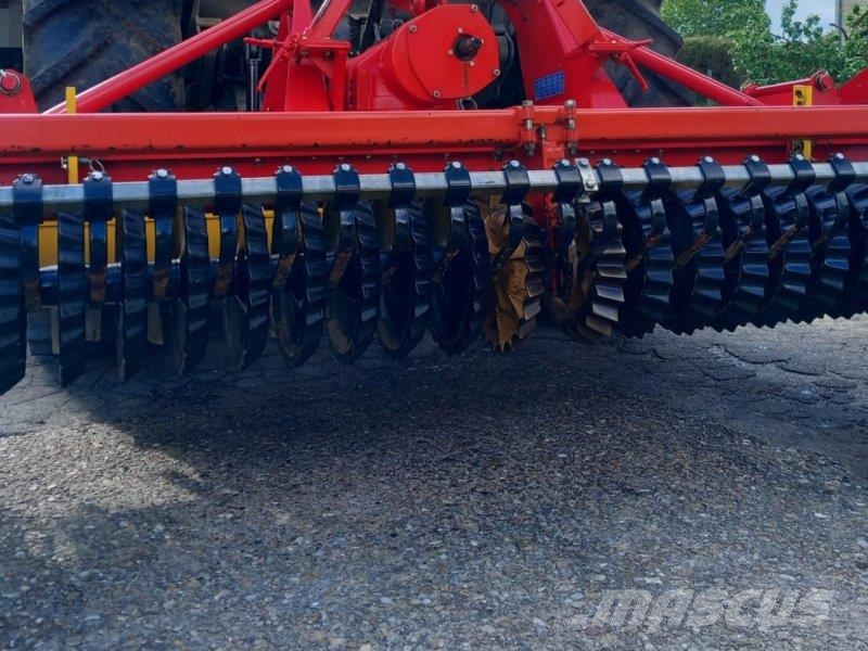 Pöttinger Aerosem 300 파종기