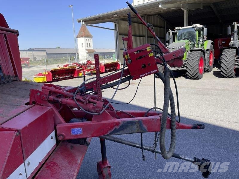 Pöttinger BOSS II Atrelados auto-carregadores