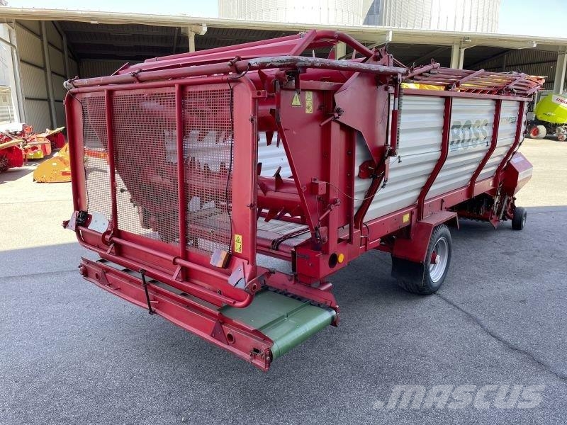 Pöttinger ERNTEBOSS II Atrelados auto-carregadores