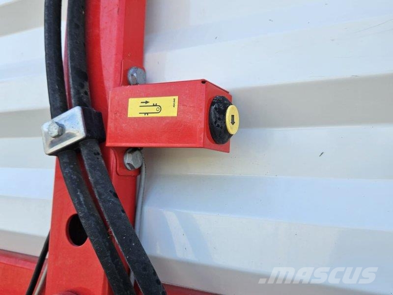 Pöttinger Faro 4500 Ladewagen