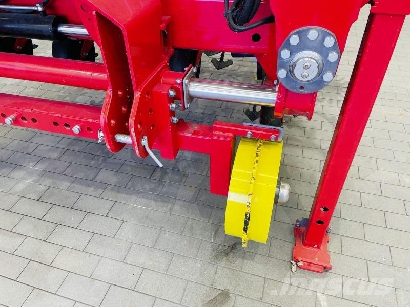 Pöttinger FLEXCARE V 6200 Cultivadores para cultivos en hilera