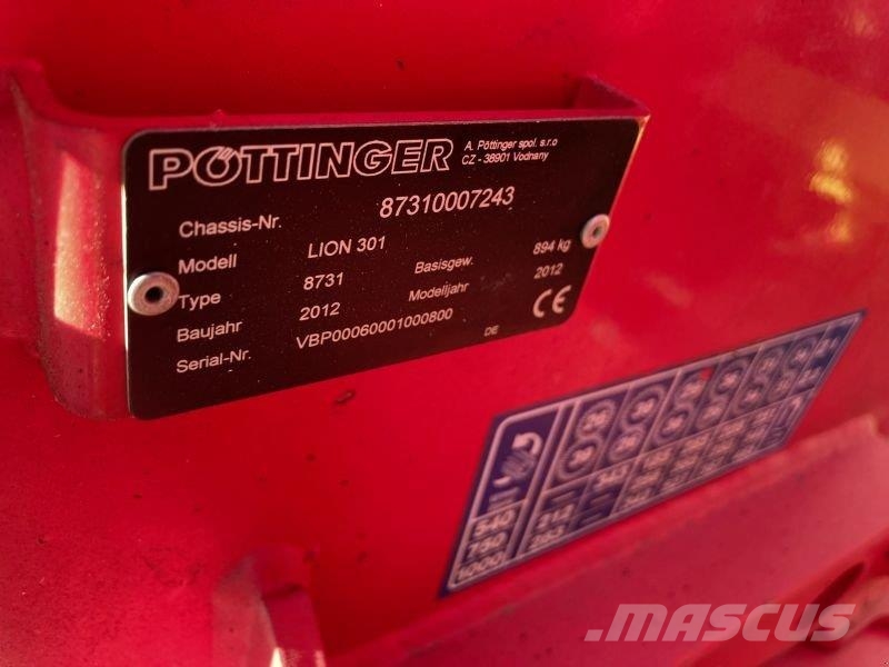 Pöttinger LION 301 U. VITASEM 302 ADD Combination drills