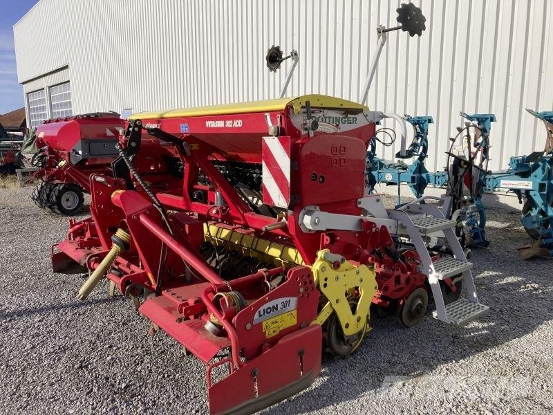 Pöttinger LION 301 U. VITASEM 302 ADD Combination drills