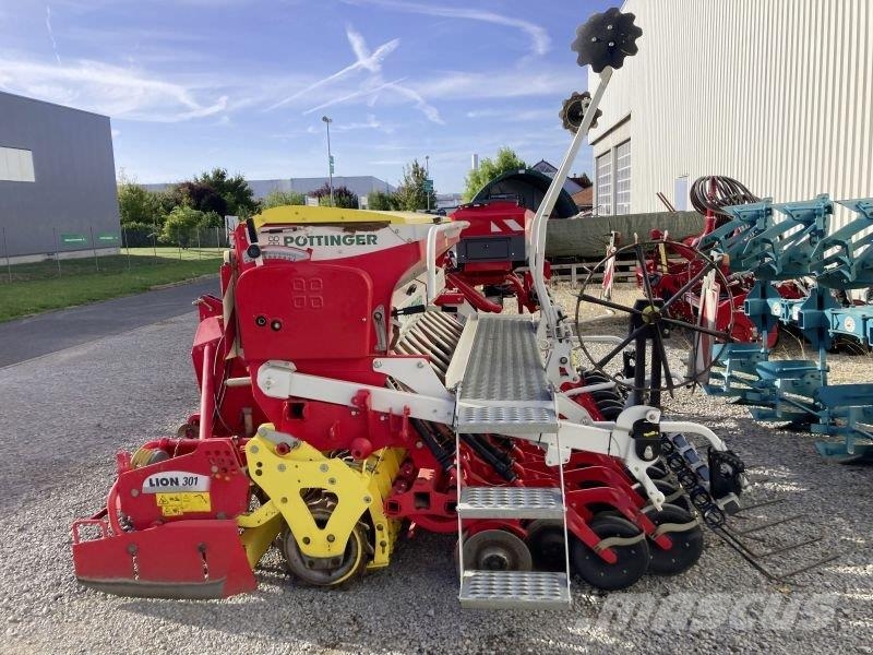 Pöttinger LION 301 U. VITASEM 302 ADD Combination drills