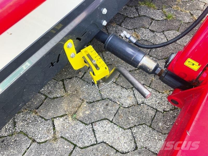 Pöttinger MERGENTO VT 9220 Schwader