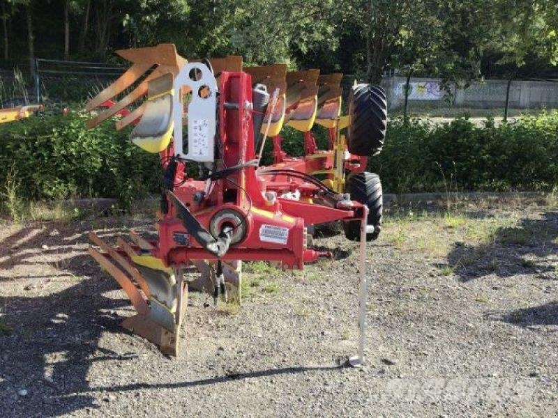 Pöttinger SERVO 3000 5-SCHARIG コンベンショナルプラウ