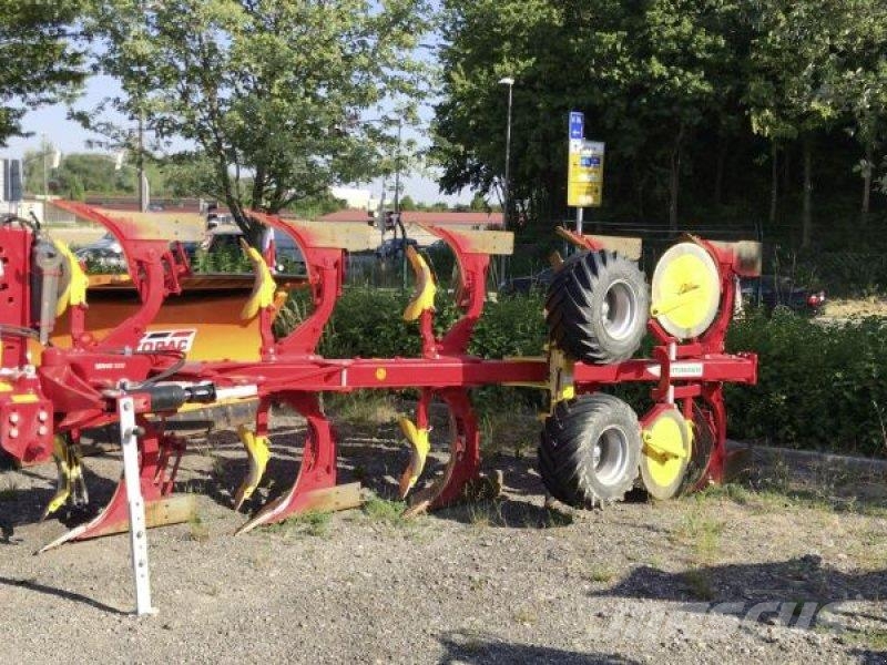 Pöttinger SERVO 3000 5-SCHARIG コンベンショナルプラウ