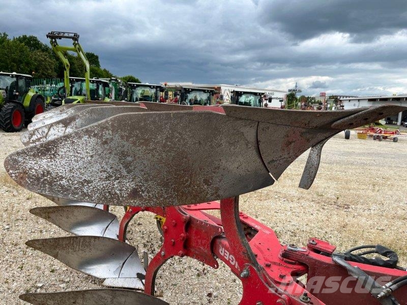 Pöttinger Servo 35 S محاريث تقليدية